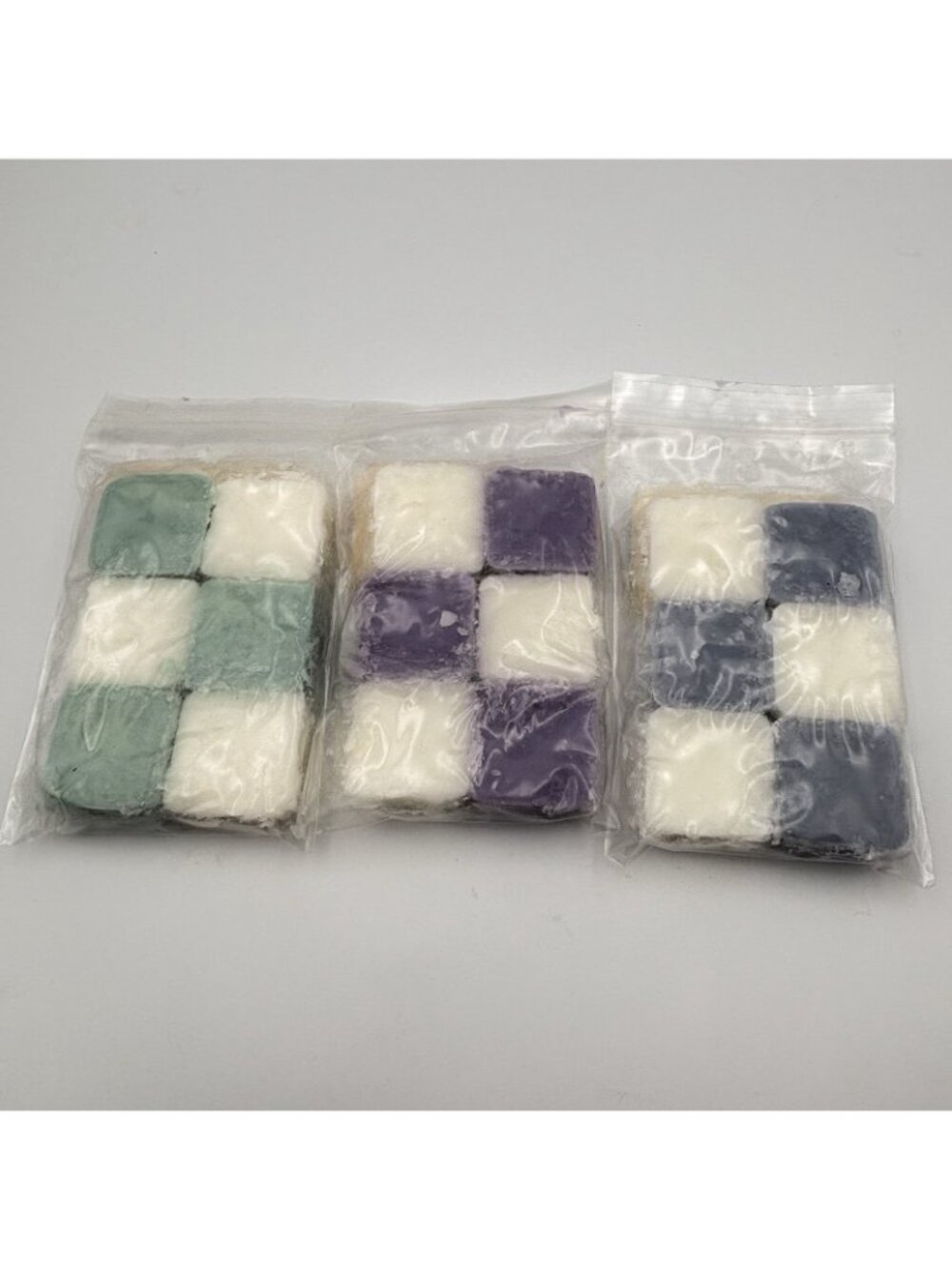 Harper James Vendor Wax Melts Three 4.2 oz Packs Winter Christmas Scents Cubes - Picture 8 of 14